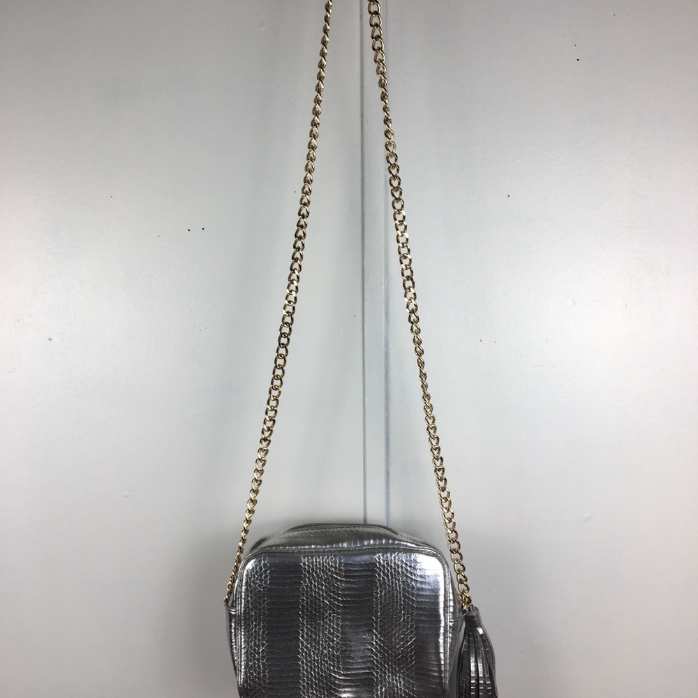 Victoria Secret Bag. - Picture 3 of 5